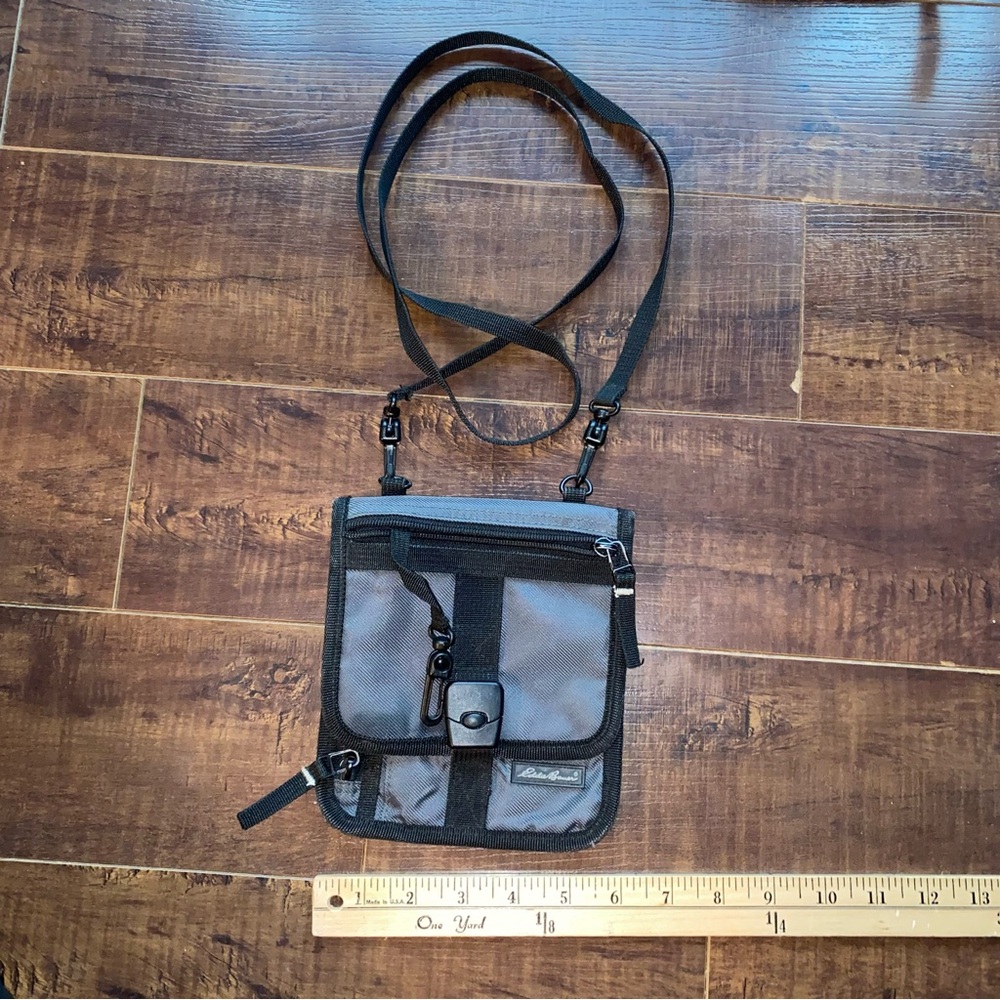 Eddie Bauer Unisex Mini Crossbody Bag
